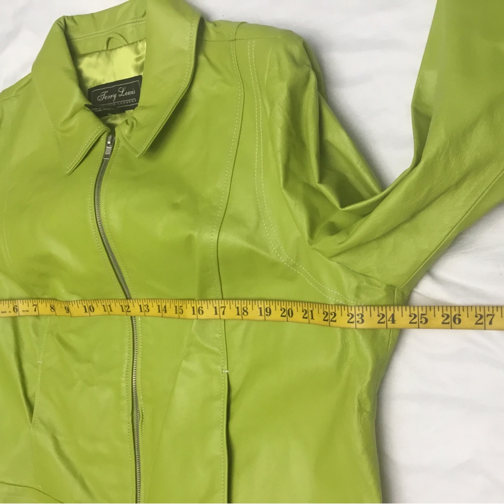 TERRY LEWIS Green Leather Cropped Jacket with Zipper - Picture 13 of 16